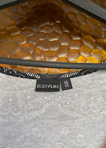 Gri Dantel Detaylı Bohem Triko Elbise - Görsel 3