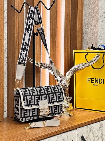 Beden Fendi çanta