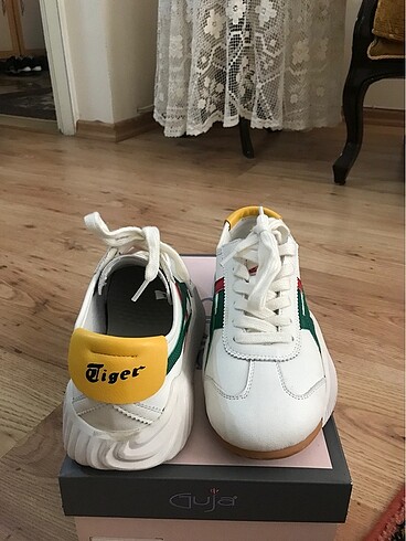 37 Beden ten rengi Renk Spor ayakkabı