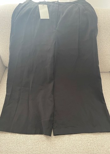 xl Beden siyah Renk Zara Pensli kısa pantolon