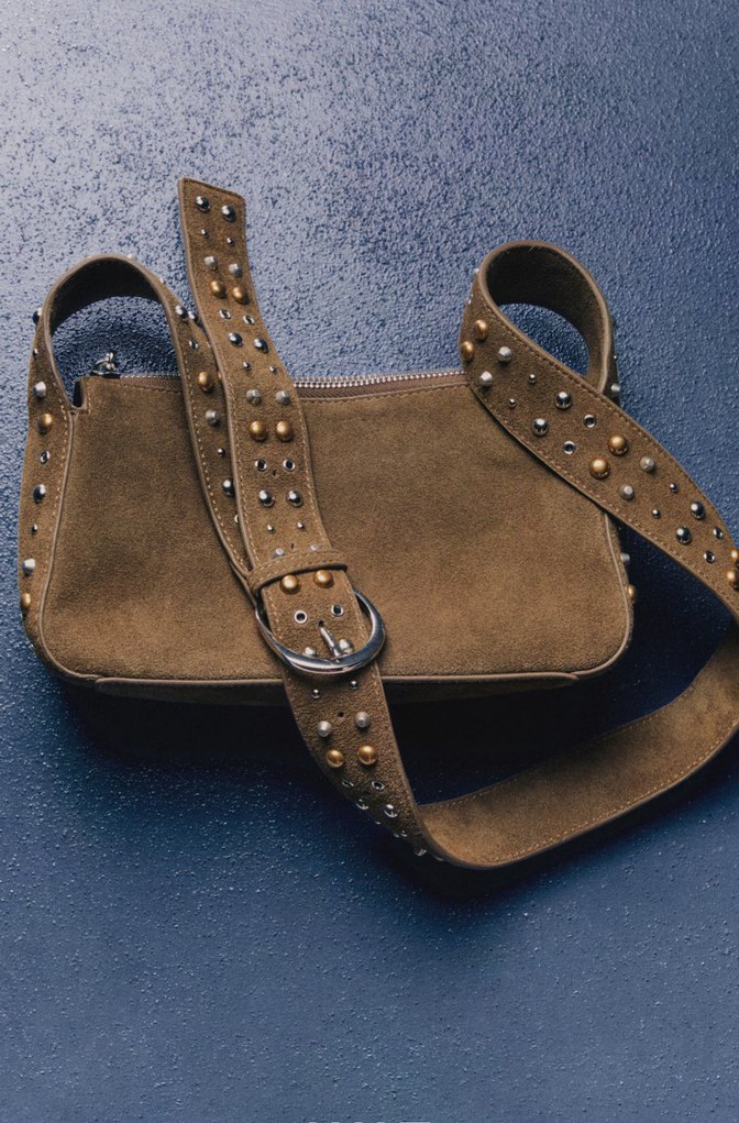 Zımba Detaylı Süet Çapraz Askılı Çanta - Görsel 5