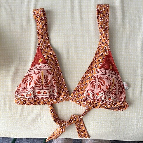 Penti bikini üstü