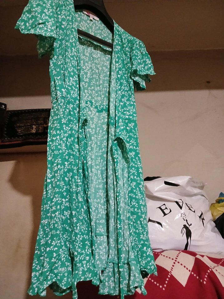 koton  34 beden  viskos renkli bayan   plaj  elbisesi - Görsel 2