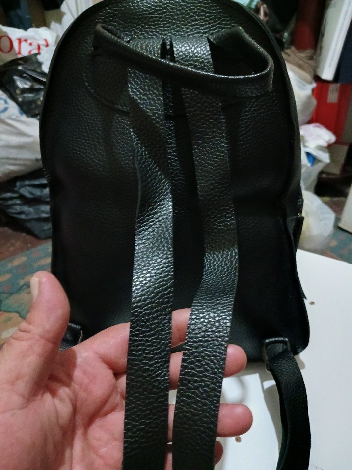 Kadın Siyah Deri Fermuarlı Sırt Çantası - Görsel 5
