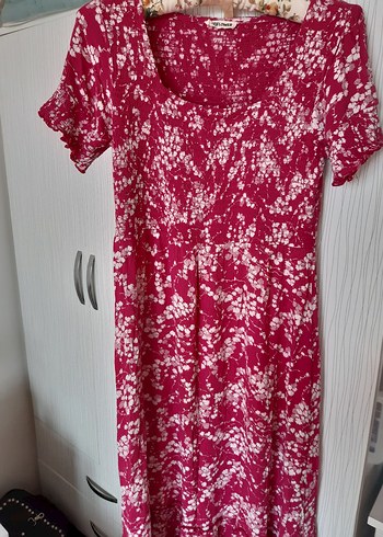 Pembe Beyaz Desenli Elbise