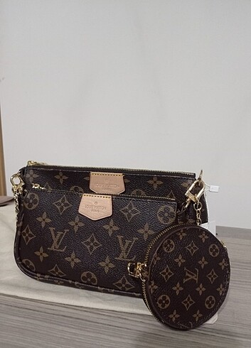  Beden kahverengi Renk Louis Vuitton çanta 