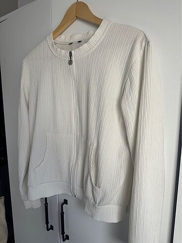 Beyaz Ceket - Görsel 4