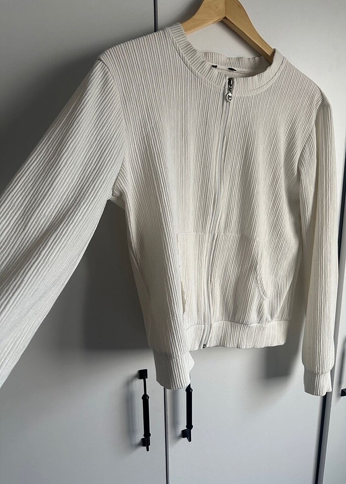 Beyaz Ceket - Görsel 2