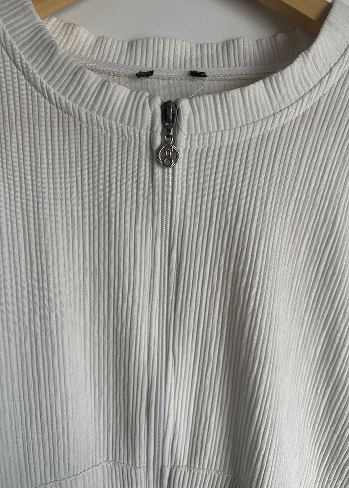 Beyaz Ceket - Görsel 3