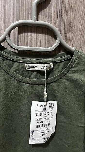 Pull and Bear Etiketli pull and bear elbise
