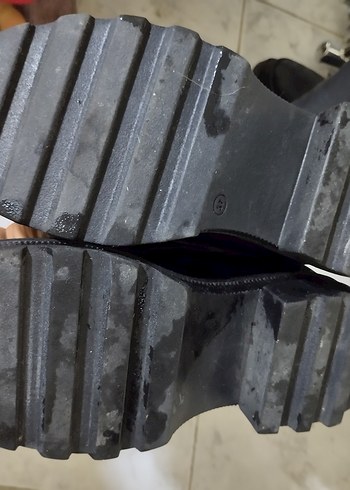 37 Beden YAYA Siyah Deri Topuklu Kadın Loafer