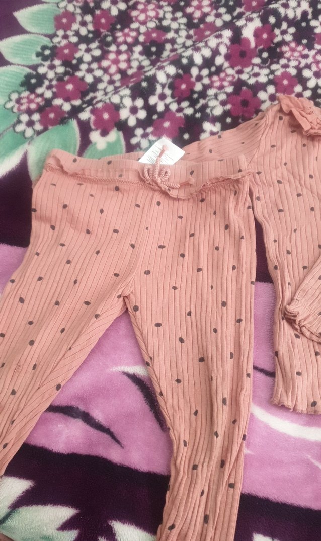 Kız Çocuk Pembe Uzun Kollu Fırfırlı Bluz ve tayt takım - Görsel 5