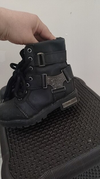 Kız çocuğu bot - Görsel 2