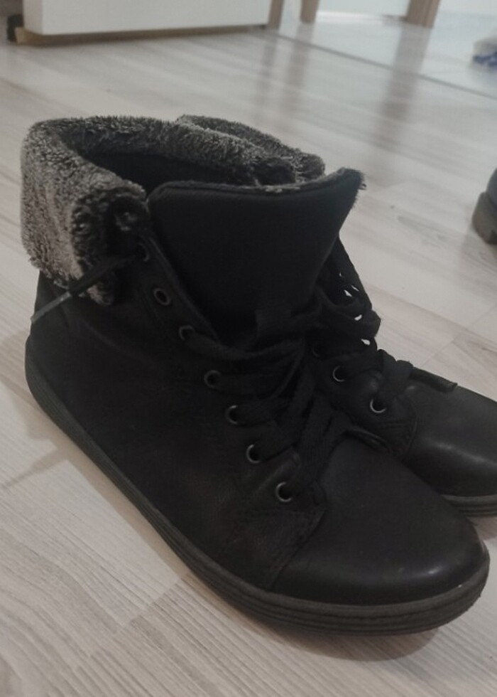 Kız çocuk bot sorunsuz - Görsel 2