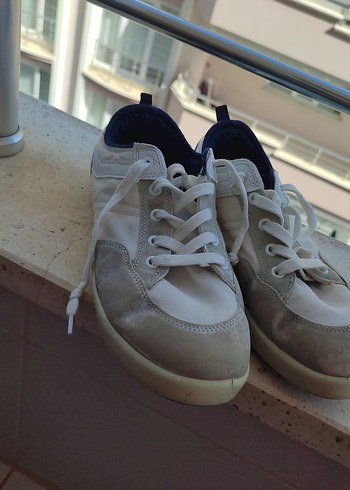 Gri Detaylı Beyaz Spor Ayakkabı - Görsel 6