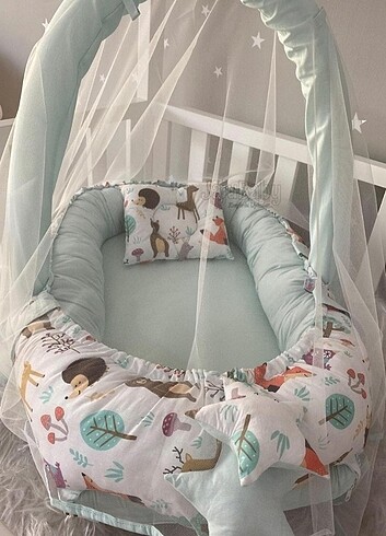 Cibinlik li korumalı bebek yatağı 