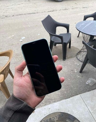 İPHONE 11 64 GB