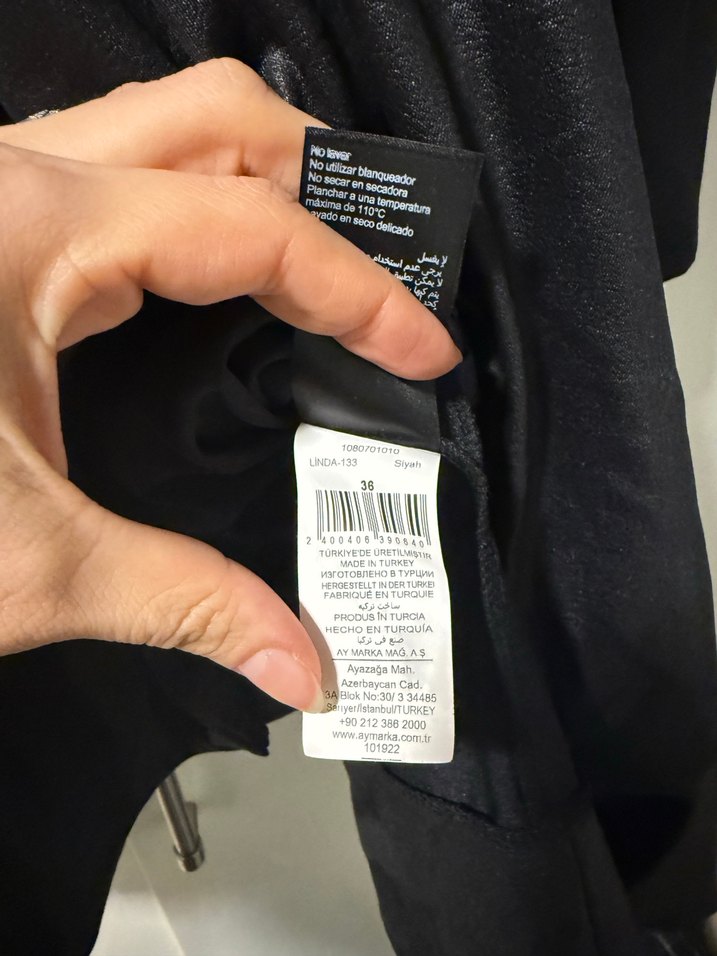 Drapeli V Yakalı Siyah Midi Elbise - Görsel 5