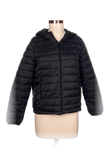 Pull and Bear Mont %70 İndirimli.
