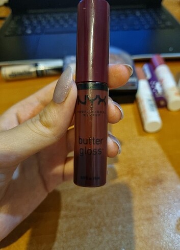 Nyx butter gloss