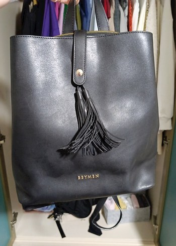 Püsküllü Siyah Deri Kadın Sırt Çantası - Görsel 5