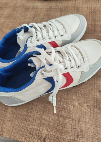 Gri Detaylı Beyaz Kadın Spor Ayakkabı - Görsel 4