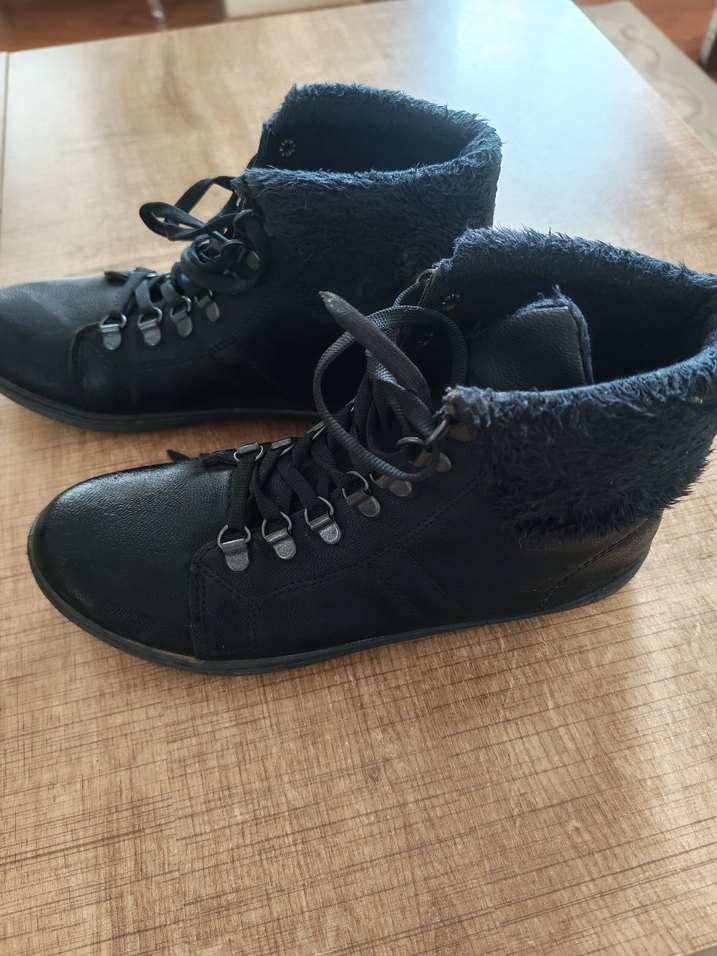 Siyah Kürklü Kadın Dolgu Topuk Bot - Görsel 4