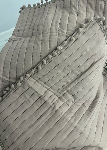 Tek kişilik ponponlu yatak örtüsü - Görsel 2