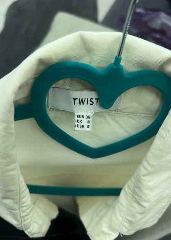 Düğmeli Beyaz Kolsuz Pamuk Gömlek - Görsel 6