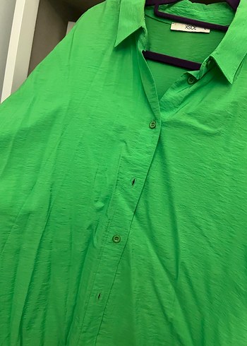 Düğmeli Yeşil Salaş Keten Gömlek - Görsel 3