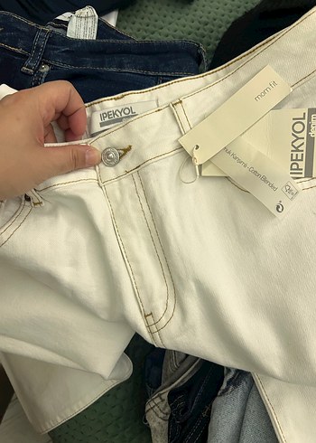 Beyaz Bol Kesim Midi Kadın Kot Pantolon - Görsel 2