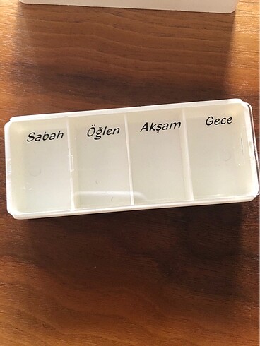  Beden 7 günlük bölmeli kutu