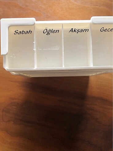  Beden Renk 7 günlük bölmeli kutu