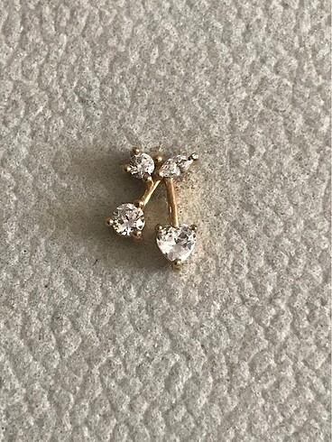 Diğer Kirazlı Taşlı Gold Helix/Tragus Piercing