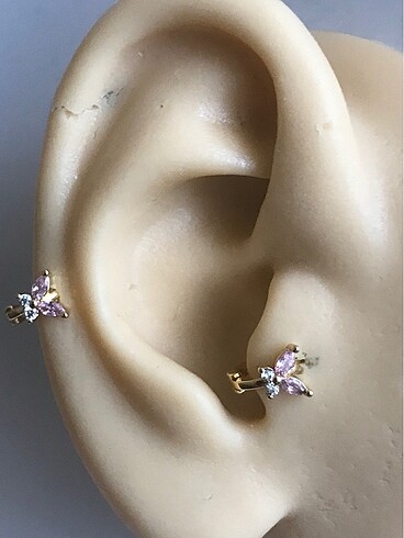 Pembe Kelebekli Gold Tragus Piercing