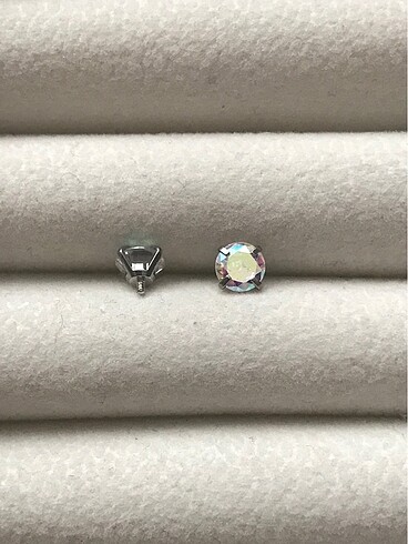Beden Hologram Taşlı Göbek Piercing