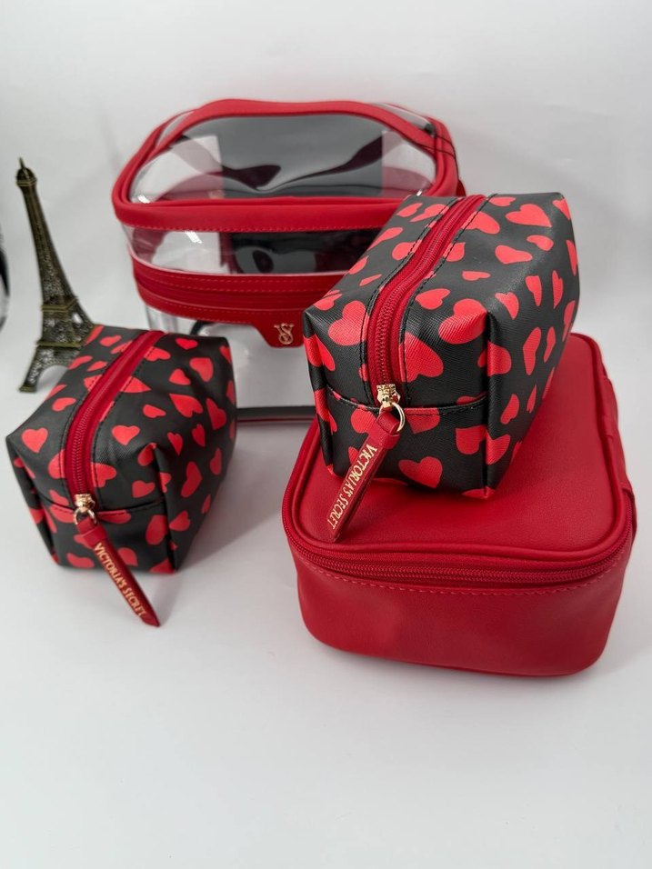 Victoria's Secret Makyaj Çantası Seti - Görsel 2