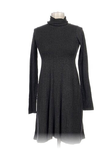 Zara Günlük Elbise %70 İndirimli.