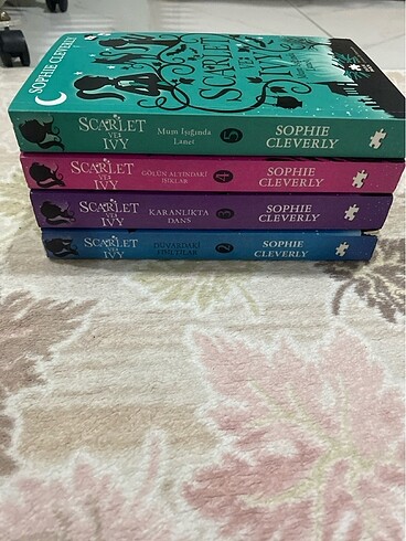 Scarlet ve Ivy serisi - Sophie Cleverly