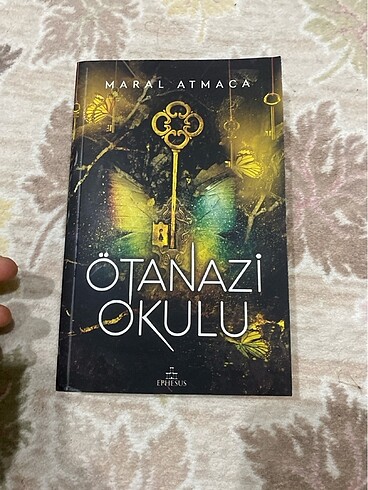 Beden Renk Maral Atmaca - Ötenazi Okulu