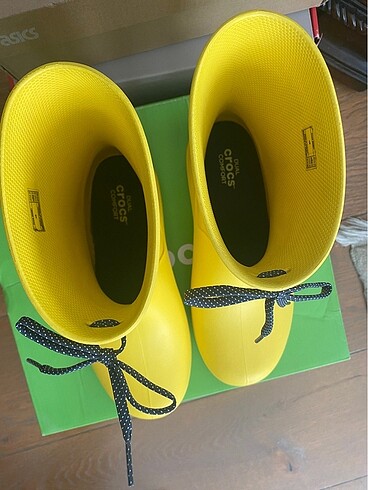 39 Beden Crocs Yağmur Çizmesi