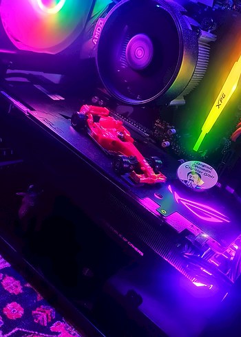 ASUS ROG Strix Radeon RX 590 GAMING Ekran Kartı - Görsel 3