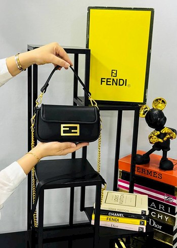 Beden kahverengi Renk Zincir Detaylı Renkli Fendi Kadın Çanta