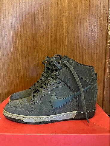 42 Beden nike topuklu spor ayakkabı