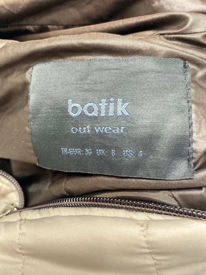 Bej Kapitone Fermuarlı Kadın Ceket - Görsel 3