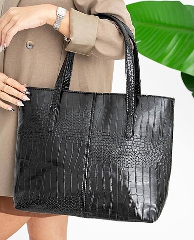  Beden siyah Renk Lakost kadın kol çantası santiago