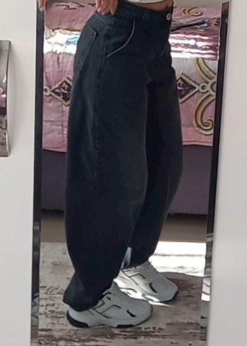 Trendyol & Milla Siyah Bol Kesim Kadın Kot Pantolon