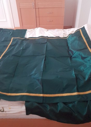 Nakışlı Koyu Yeşil Masa Örtüsü - Görsel 6