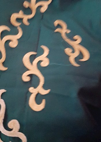 Nakışlı Koyu Yeşil Masa Örtüsü - Görsel 5