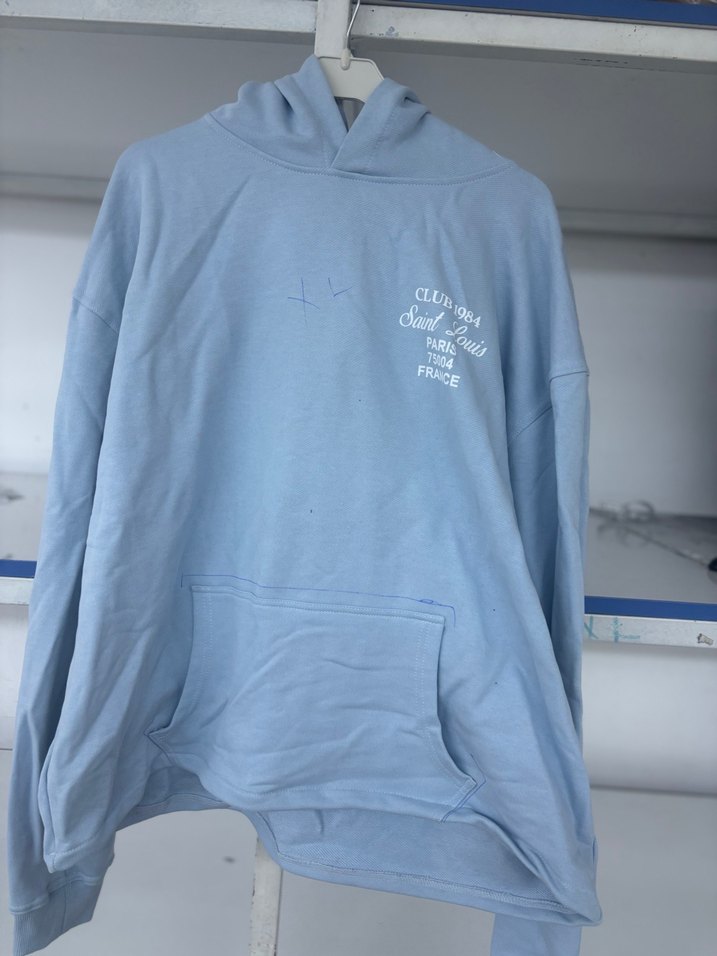 Zincir Detaylı Mavi Kapüşonlu Sweatshirt - Görsel 3